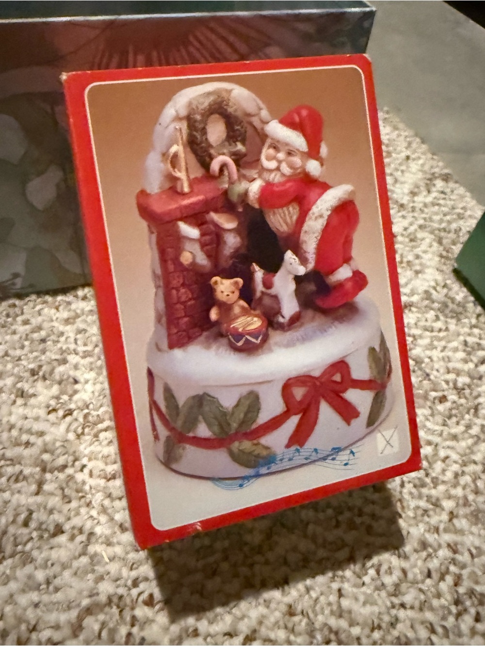 Vintage JSNY ceramic Santa Musical Christmas Figurine New in box!